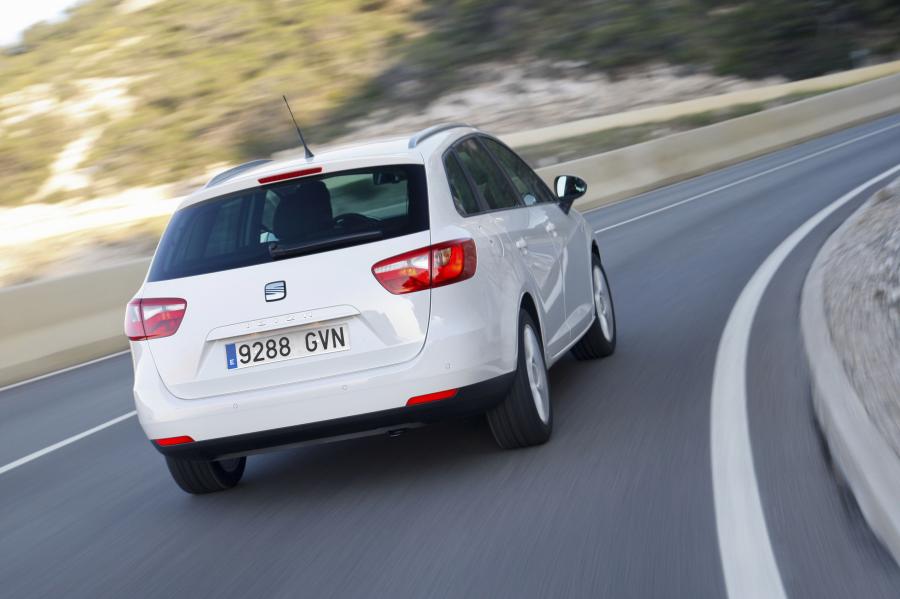  Seat Ibiza ST 2010 года  (фото 22 из 102)